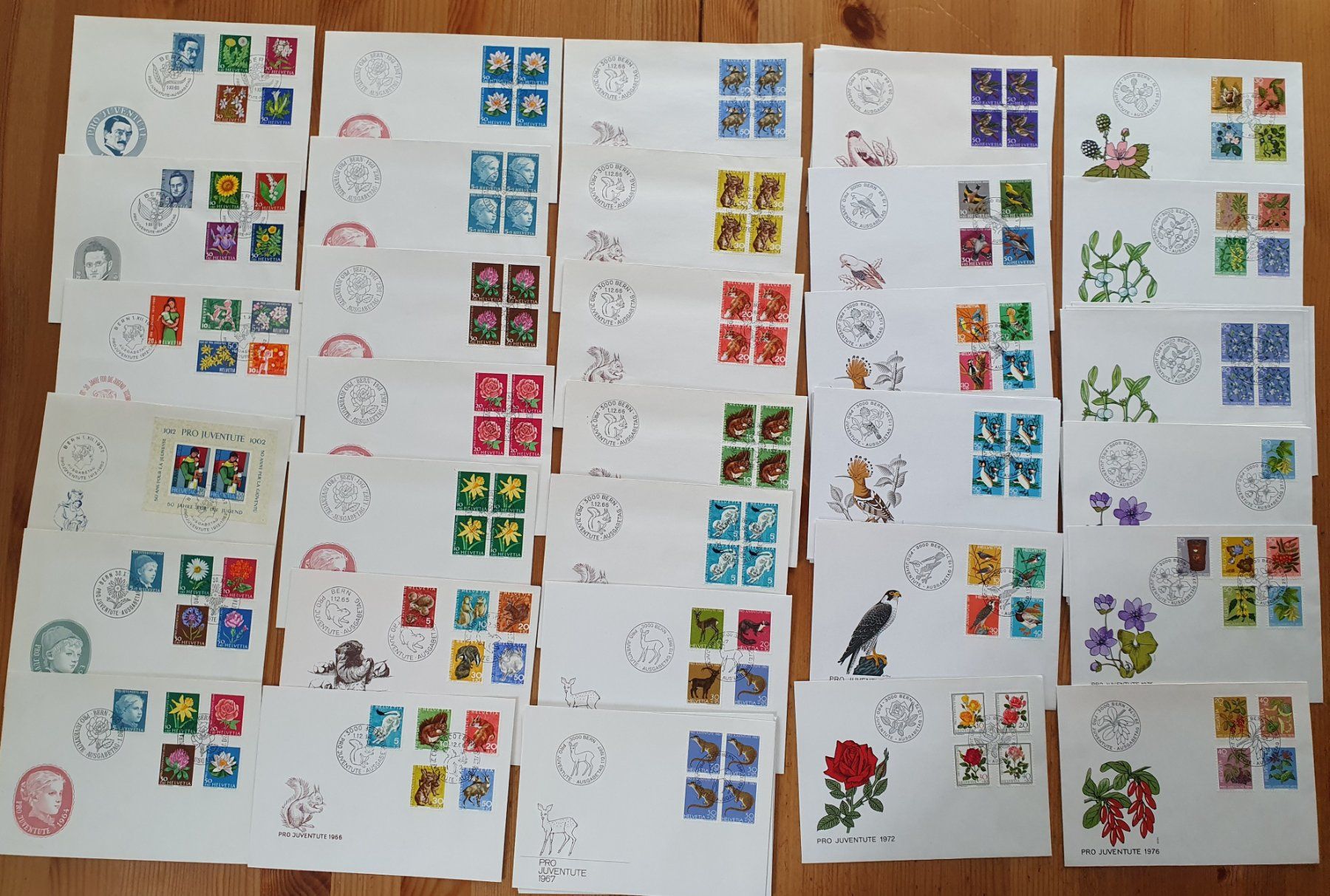 Tutti i francobolli: Schweiz: 900 verschiedene FDC 1960 - 2010 – Usato da Dällikon venduto da Minita 1