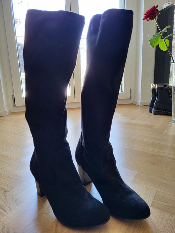 Schwarze Stiefel Wildlederoptik Gr. 38 1