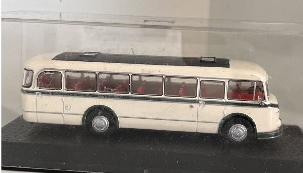 3 quais de gare routière au 1/43 - Collection