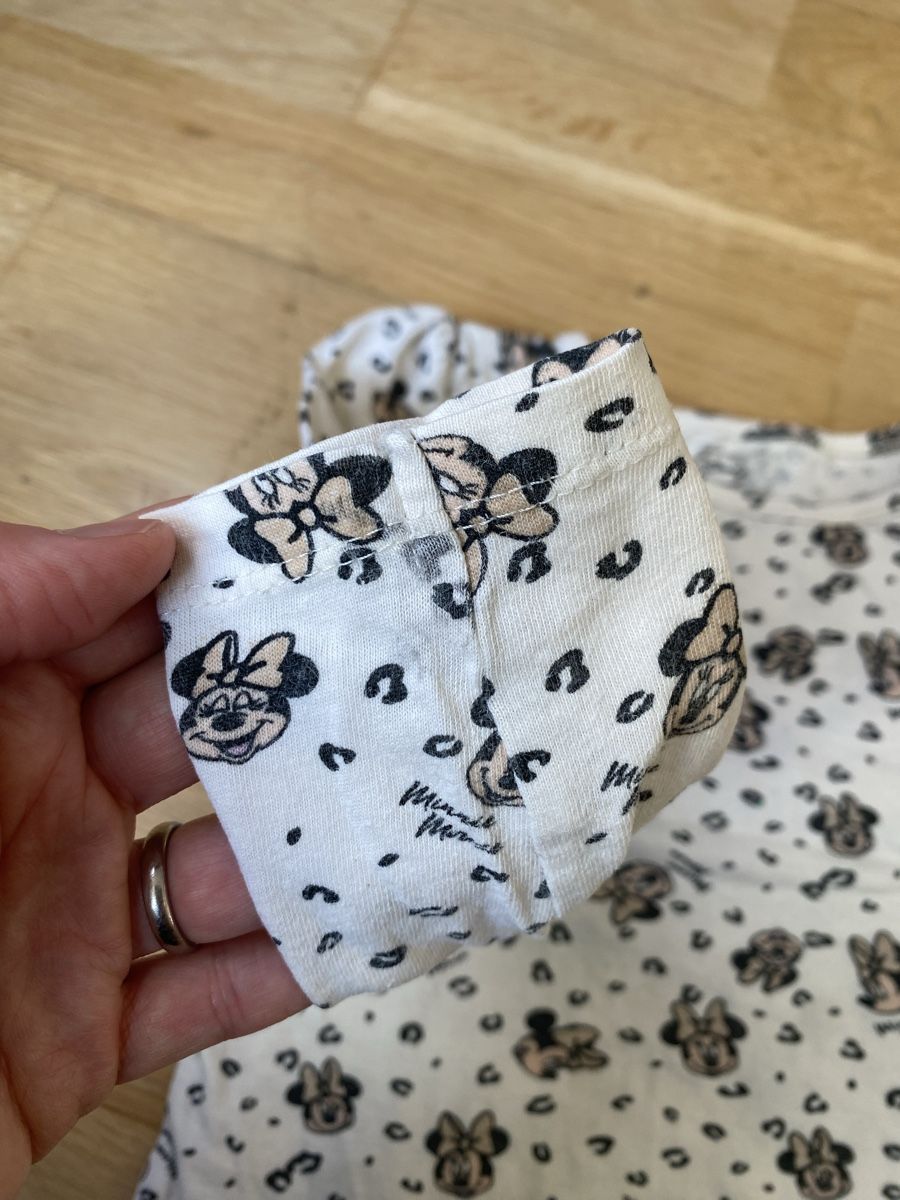 C&A Blusen, T-Shirts & Tops: T-shirt Minnie Mouse C&A 104 – Gebraucht aus Zürich von Mariaov 1
