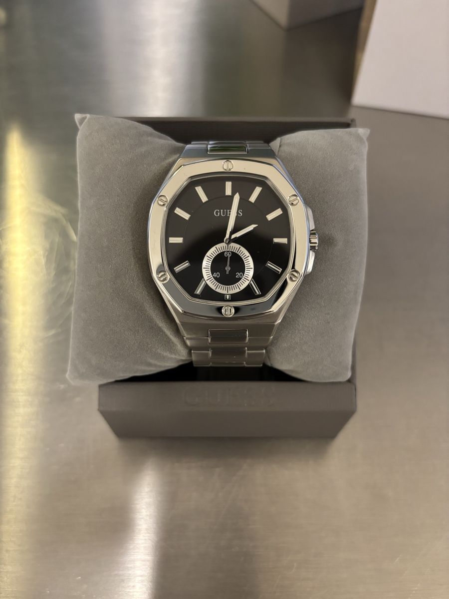 Sonstiges Uhren Zubehör: Uhr GUESS Silber – Neu (gemäss Beschreibung) aus Konolfingen von bekimcekiqaj