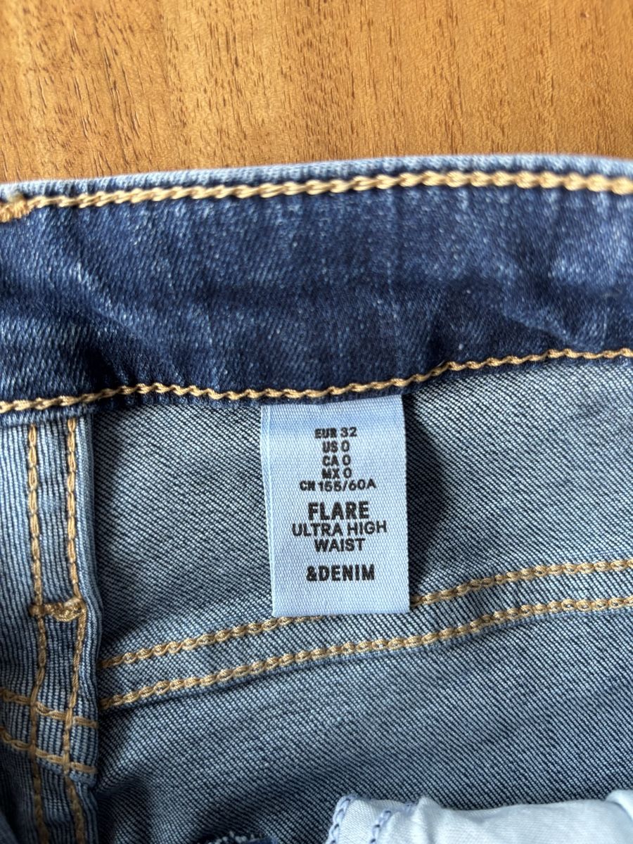 H&M Pantaloni: Denim Jeanshose – Usato da Seewen venduto da dvh05 2
