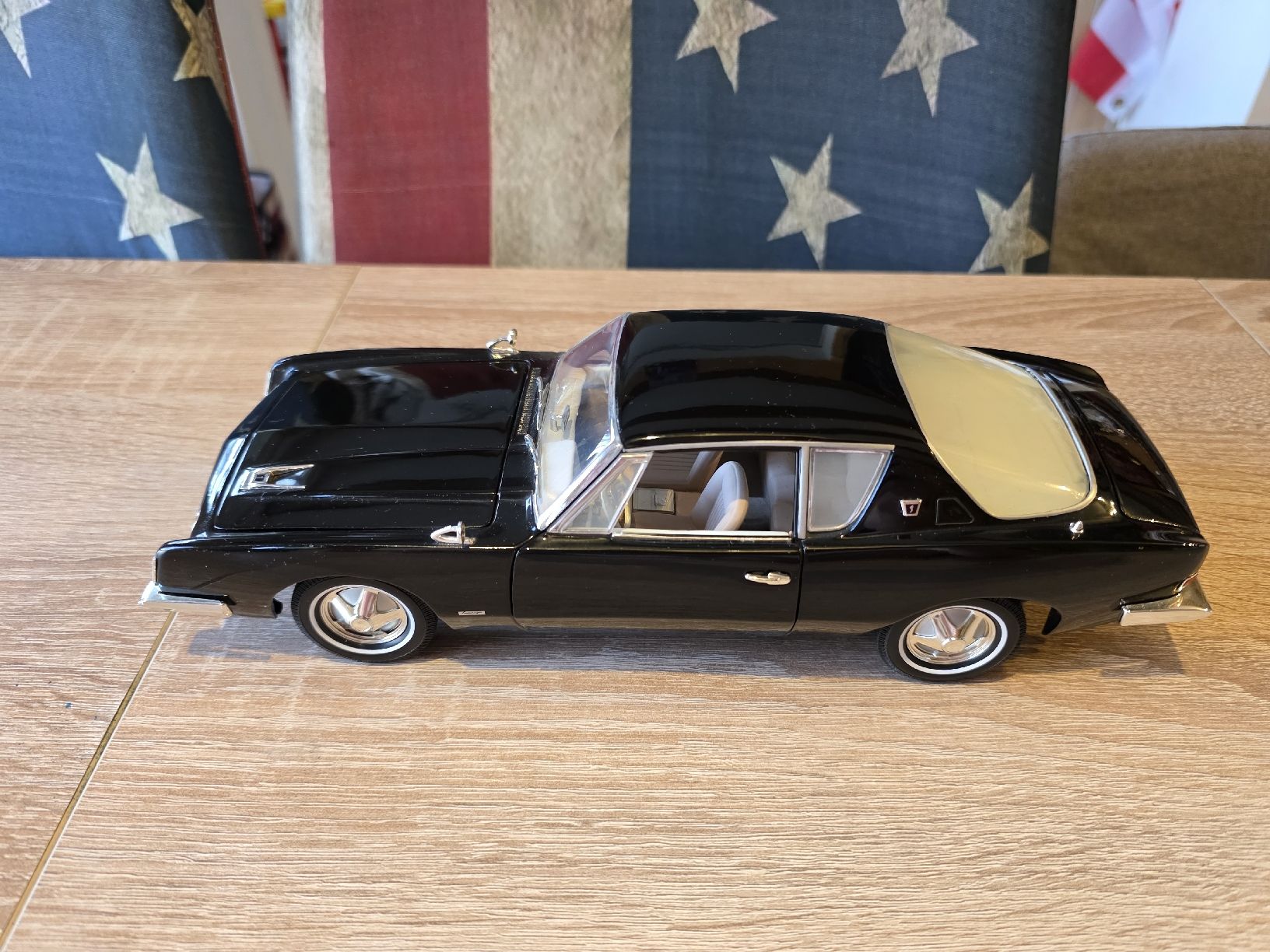 Modellini d'auto: 63'Studebaker Avanti Coupe 1:18 – Usato da Goldingen venduto da Muscle_Cars84 1