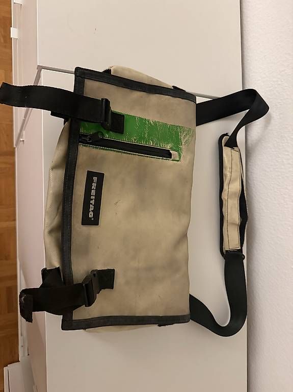 Borse: Freitag Laptoptasche – Usato da Oetwil a.d. Limmat venduto da Nizina 1