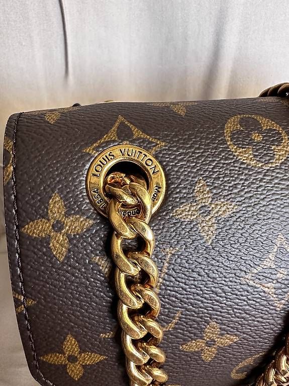 Borse da donna: Louis Vuitton Passy Tasche-elegant & zeitlos – Usato da Männedorf venduto da mih_dv9h 4