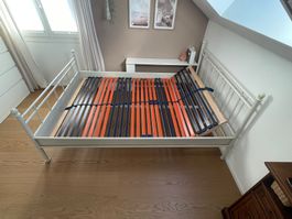 Metallbett - Himmelbett 140 x 200 cm mit Lattenrost