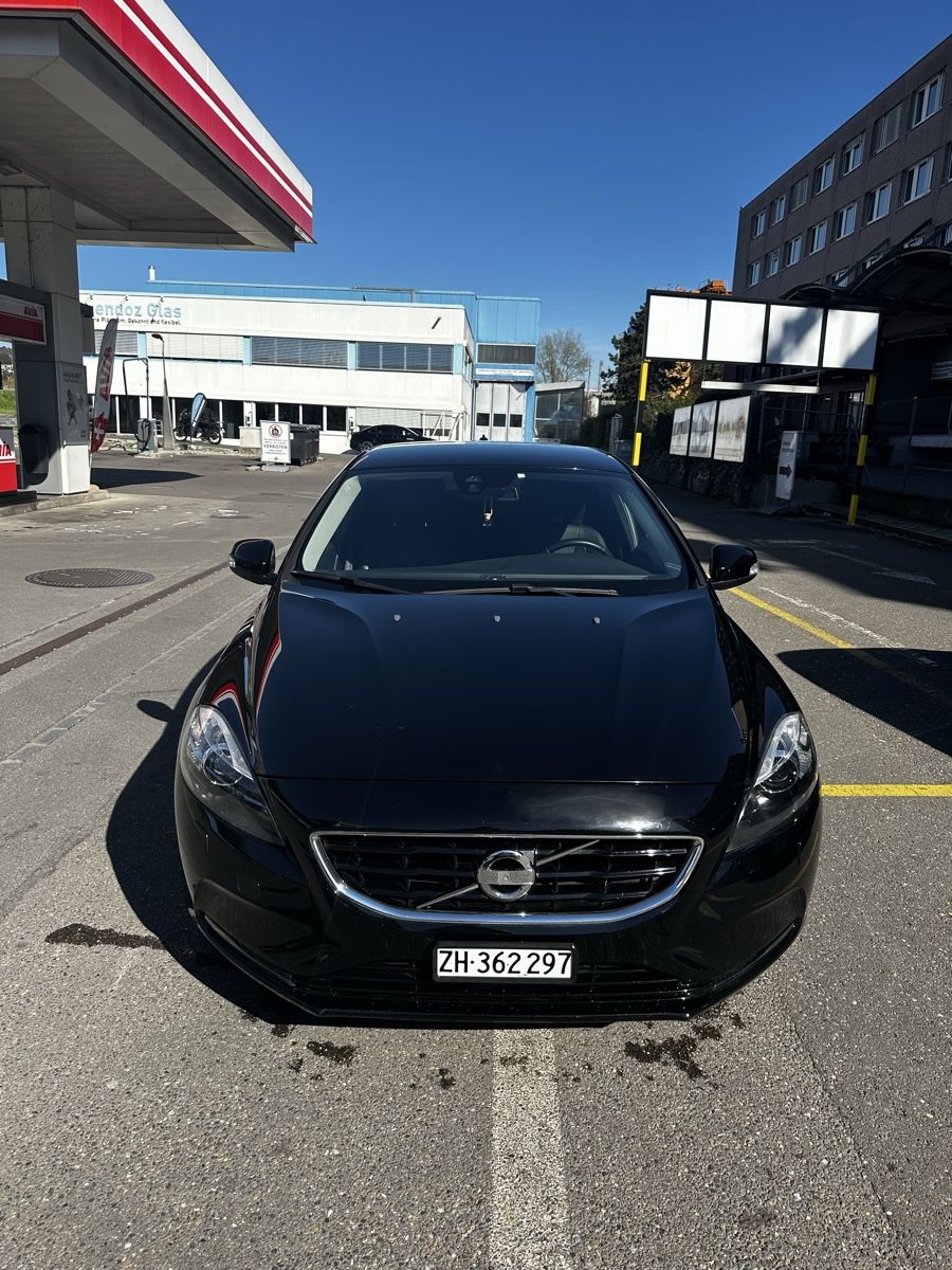 Volvo Automobili: Volvo V40 D3 – Usato da Zürich venduto da Edi22 6