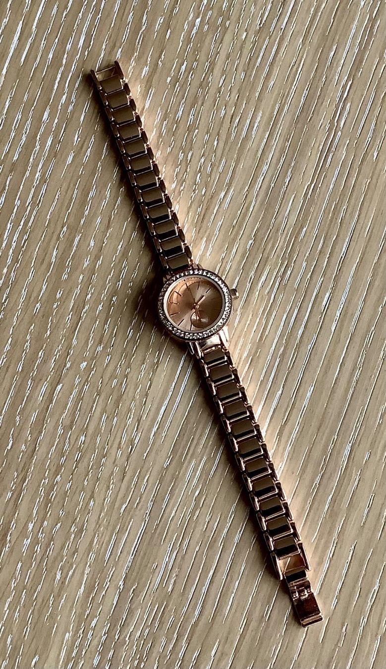 Uhren: Elegante Damenuhr "Opia", Farbe Roségold, Strass – Gebraucht aus Züberwangen von benjause 1
