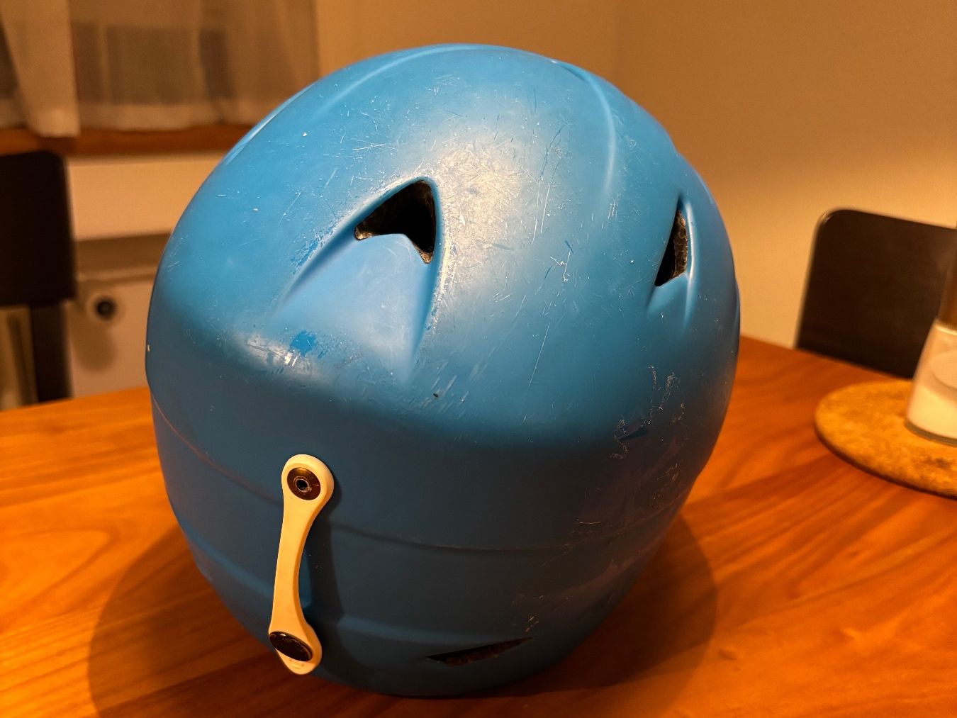 Uvex Helme: Uvex Skihelm Kinder - Grösse 52-54 cm – Gebraucht aus Zürich von Dries 1