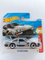 Hot Wheels '82 Toyota Supra silber