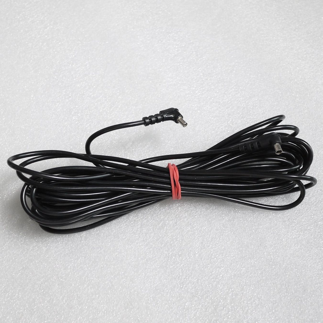 Flash: Blitzkabel 5 Meter / câble flash / Flash Cable Male/Female. – Usato da Egg b. Zürich venduto da JCB