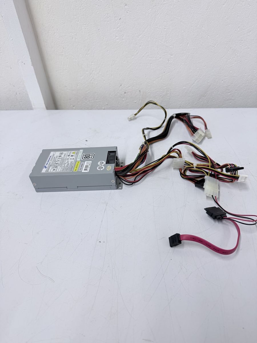 PC: Netzteil FSP220-60LE | 220 W | 80 PLUS | Active PFC – Usato da Schupfart venduto da philippb06 2