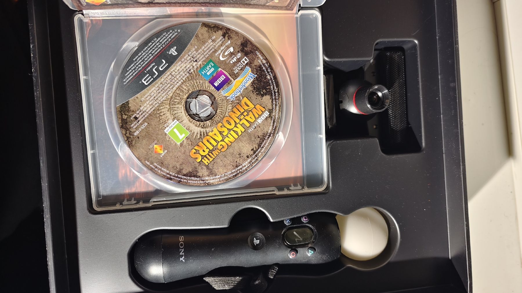 Sony Spiele: PS3 Wonderbook "Walking with Dinosaurs" Kamera  + Controller – Gebraucht aus La Tour de Peilz von Dejobokin 3