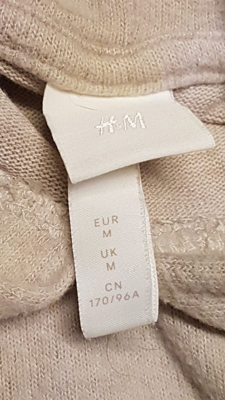 H&M Maglioni & Felpe: Pull grandeur M avec capuchon marque H&M – Usato da Villiers venduto da san_jn5w 3