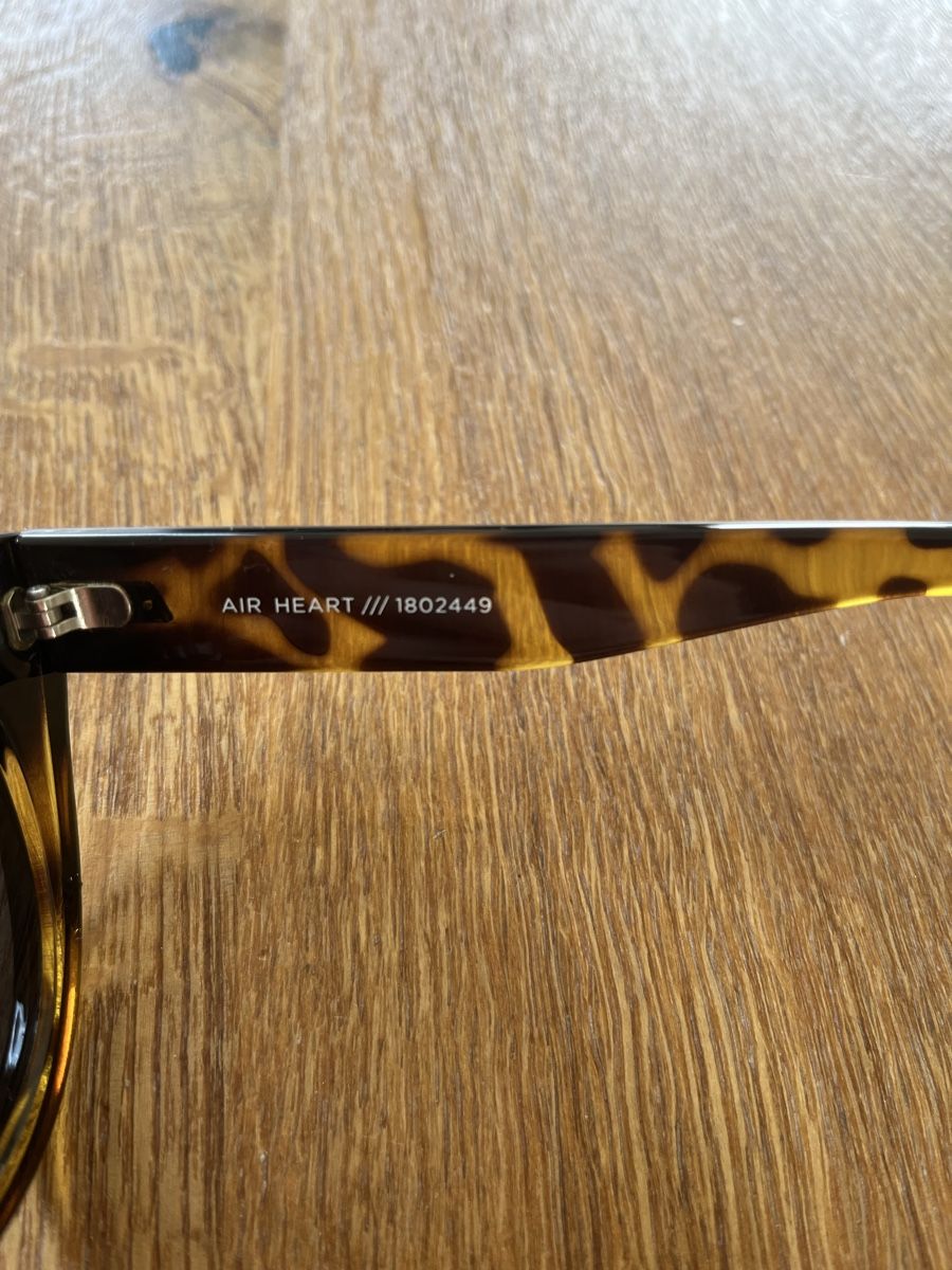Brillen & Gläser: Sonnenbrille Le Specs Air Heart – Gebraucht aus Erlinsbach SO von anna-dc 3