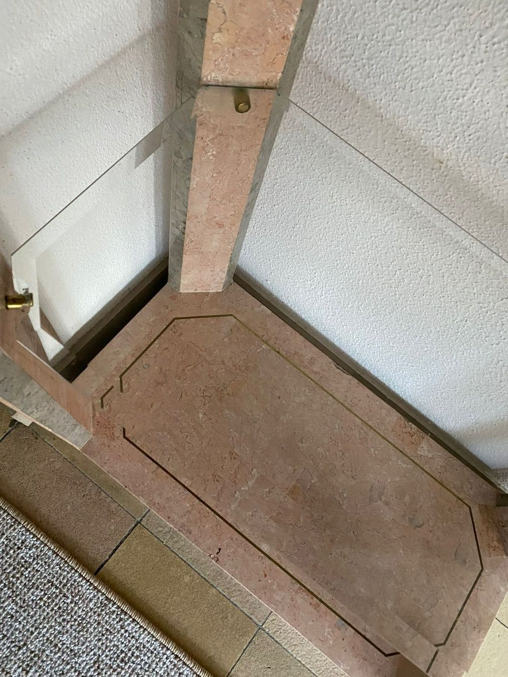 Vetrine: Fossilgestein-Glas Vitrine – Usato da Wohlen AG venduto da homecollectivech 5