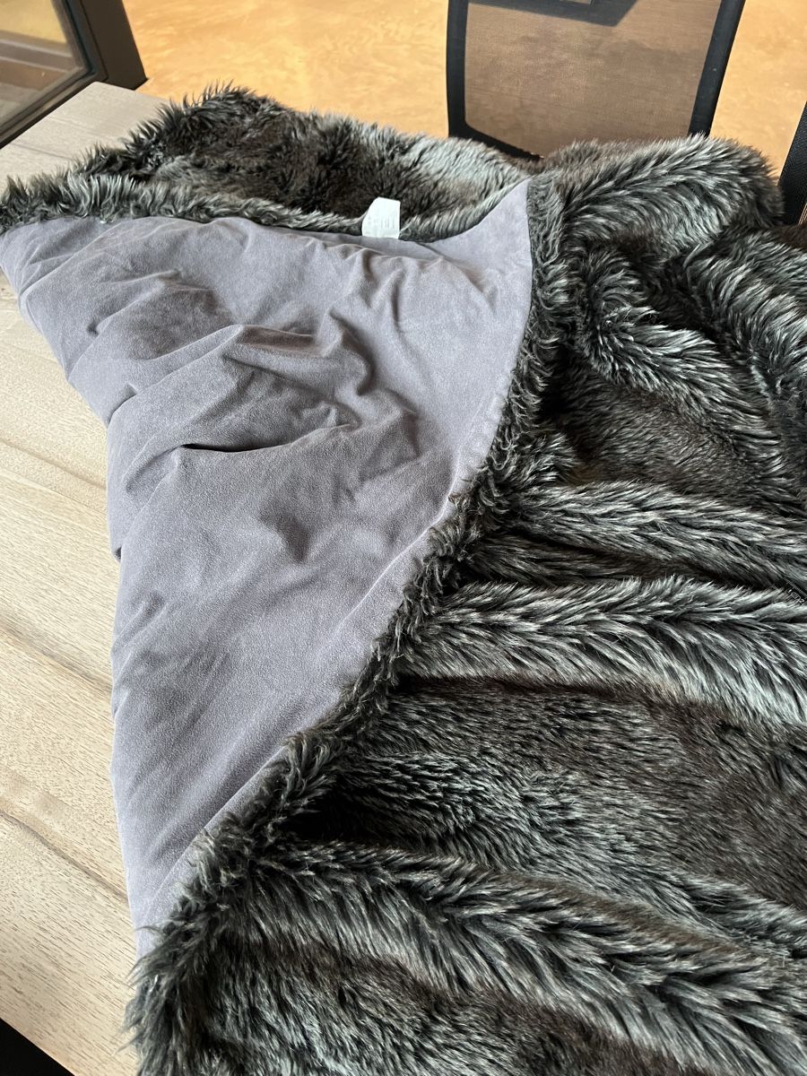 Coperte: Wohnzimmerdecke Kuscheldecke Felldecke Eskimo Decke – Usato da Eglisau venduto da yd55 3