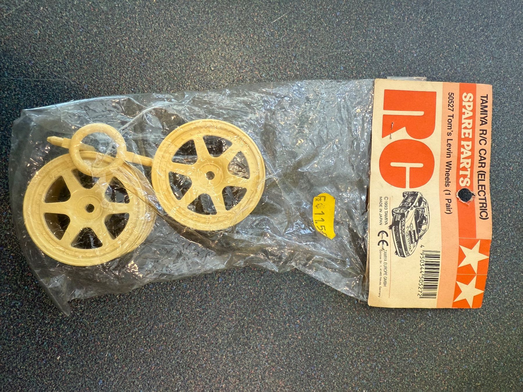 Tamiya Modellismo RC: Tamiya Vintage 50527 Tom's Levin wheels – Nuovo (secondo la descrizione) da Chiasso venduto da Carrara-Modellismo