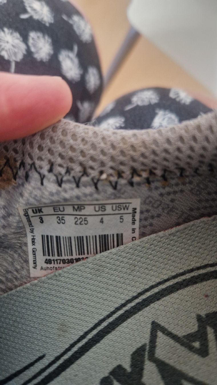 Schuhe für Mädchen: wanderschuhe 35 – Gebraucht aus Luzern von kellmo 1