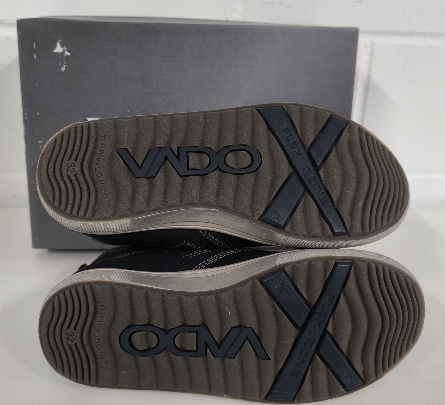 Scarpe da uomo: VADO Sneaker Schuhe Grösse 32 – Nuovo e nell'imballaggio originale da Rüti ZH venduto da Restwert_Rueti_ZH 4