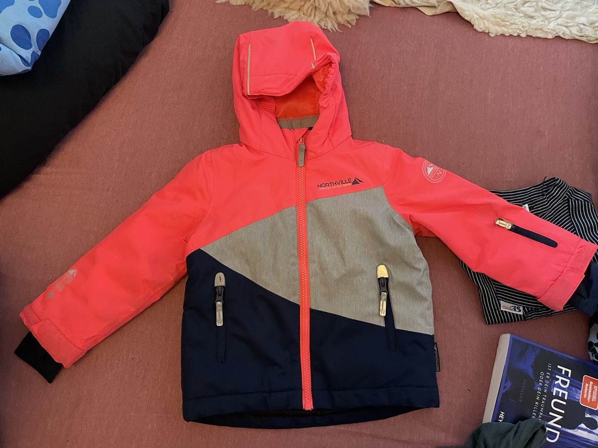 Giacche & Cappotti: Northville Winterjacke, Grösse 98 – Usato da luzern venduto da plueschmors.