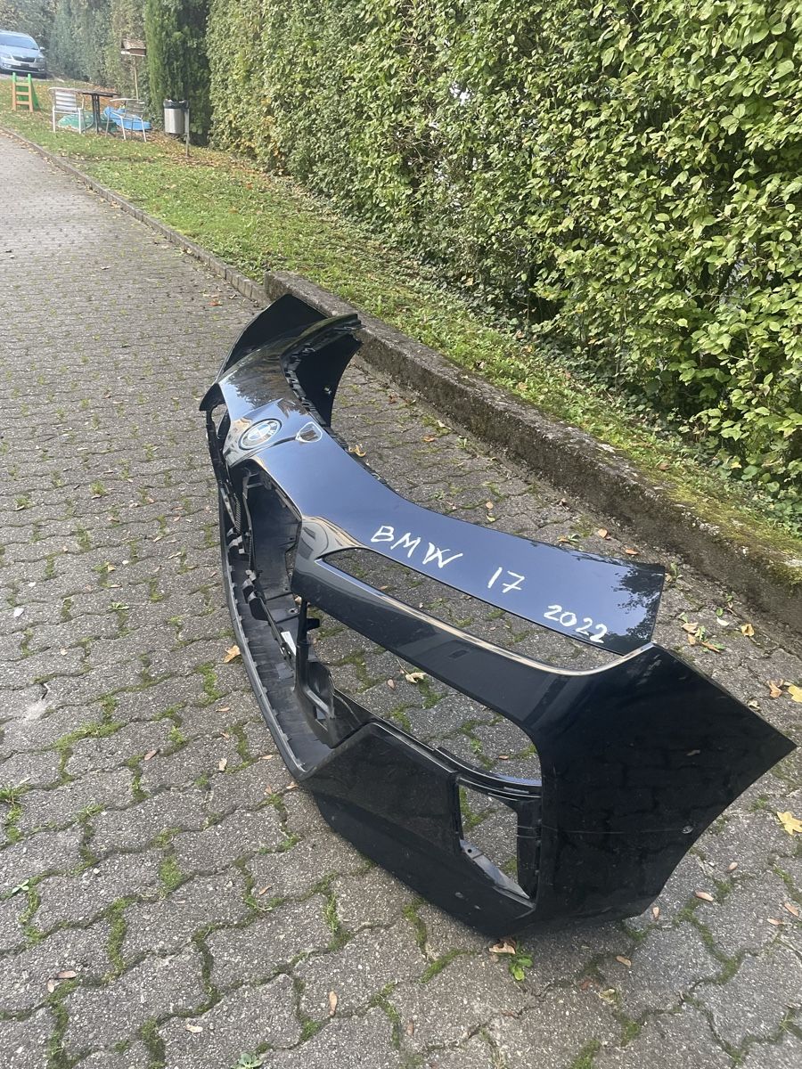 BMW Toutes les pièces auto: Stossstange BMW i7 – D'occasion à Füllinsdorf par mit_b2zs 3