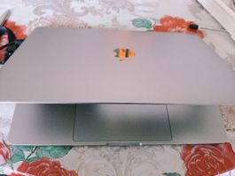 Apple MacBook Pro 13 2019 i5 quad touchbar