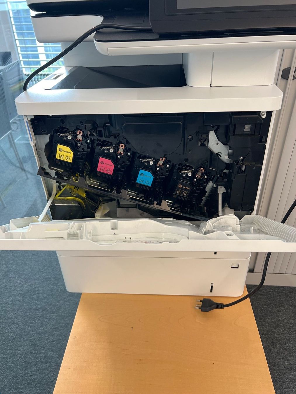 Hewlett Packard Stampanti: HP Color Laser Jet Managed MFP E57540 – Usato da Dättwil AG venduto da inf_97kp 6