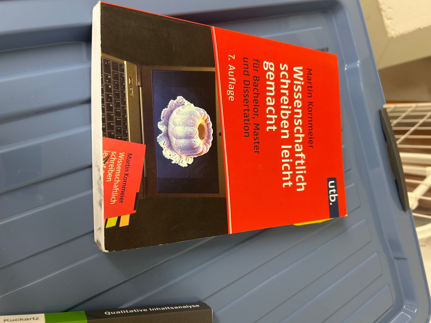 Livres: Buch – D'occasion à Zürich par Valentinastoira1