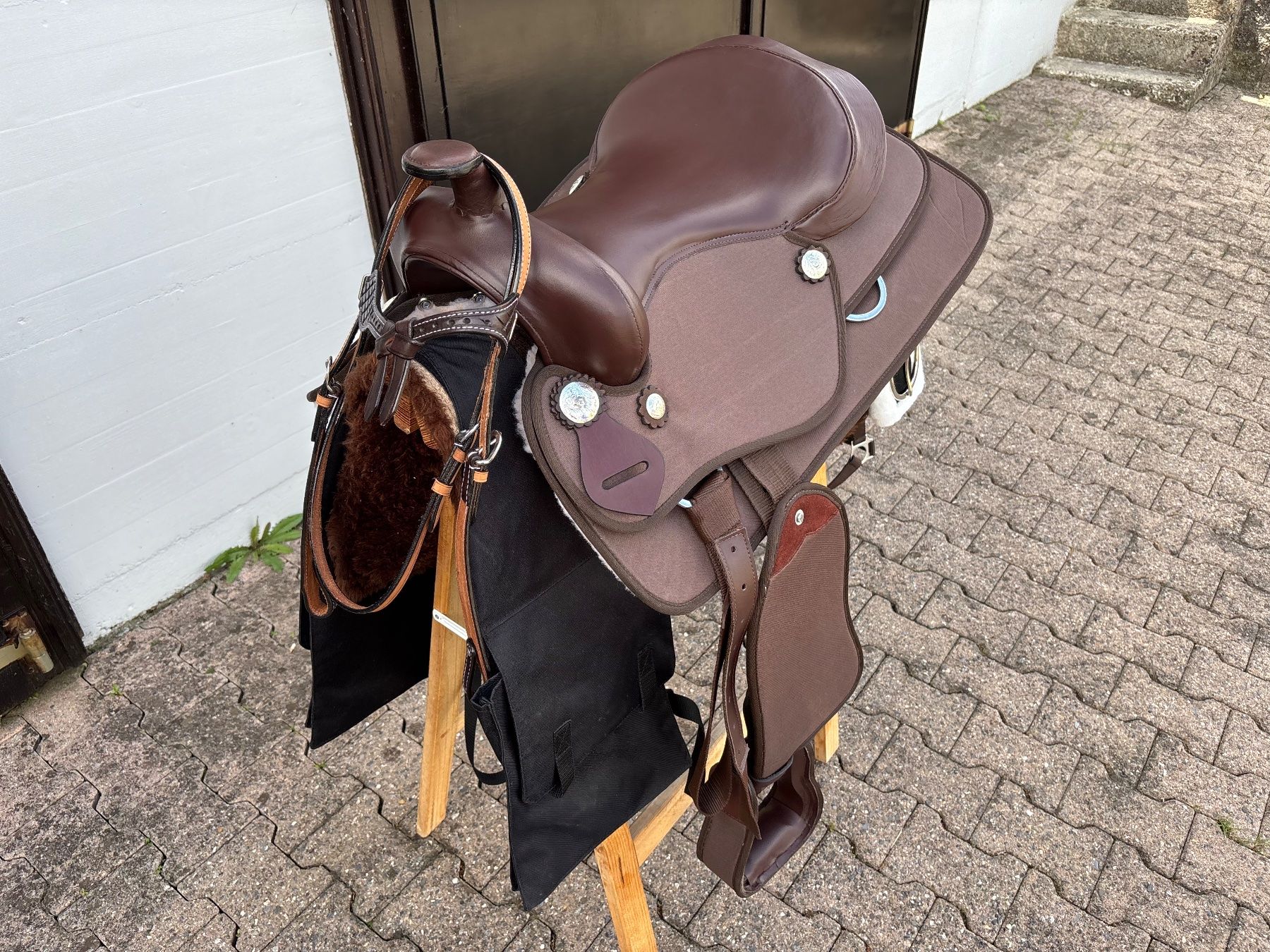 Selle & Accessori: schöner leichter Westernsattel – Usato da Feldbach venduto da Fea1 2