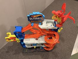 Hot Wheels Ultimate Garage mit Drache