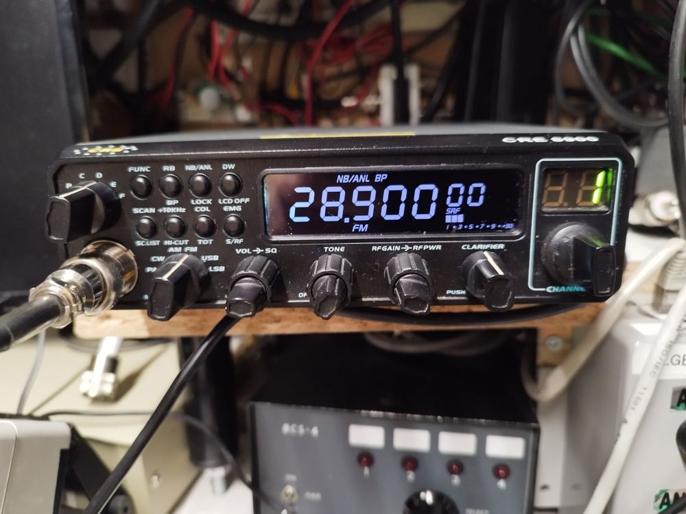 Funktechnik: CRE 8900 AM/FM/SSB 10 Meter Radio – Neu und originalverpackt aus Carrouge VD von Babu54