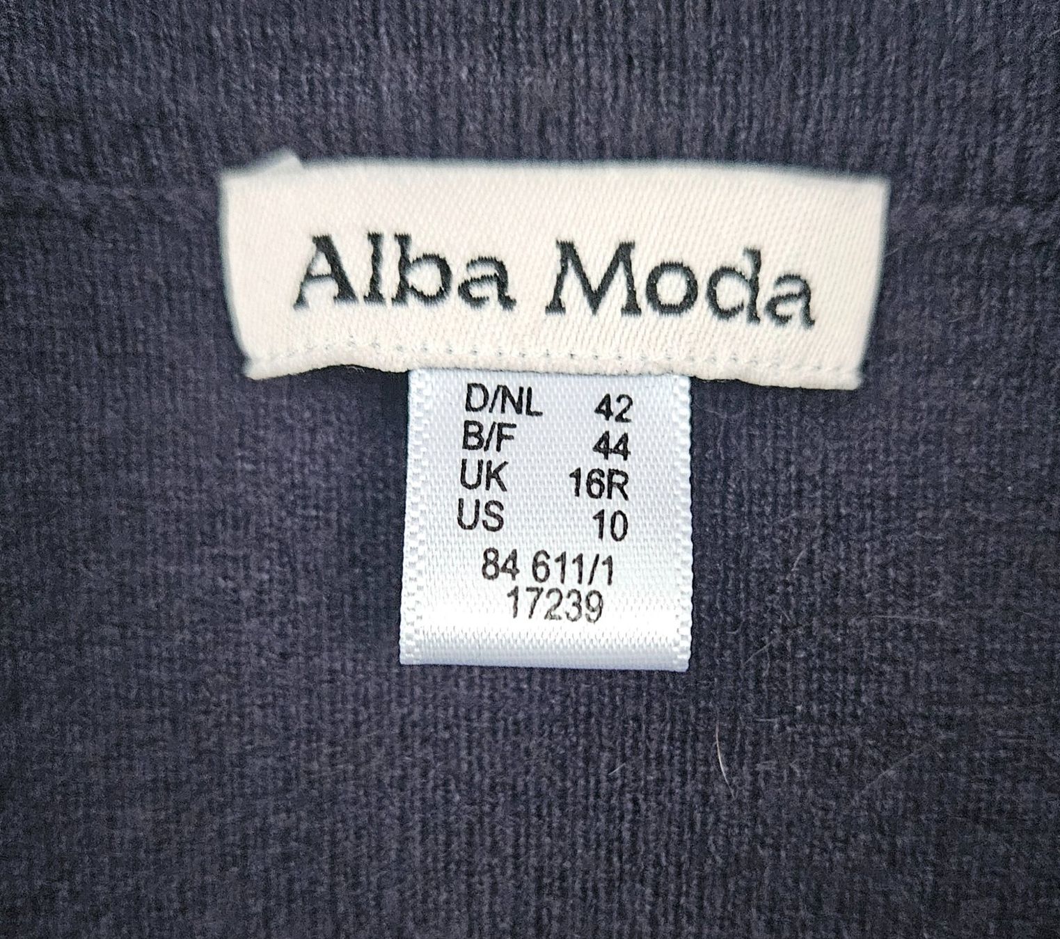 Alba Moda Vestiti: Pullover Kleid – Usato da Seengen venduto da mymu01 1