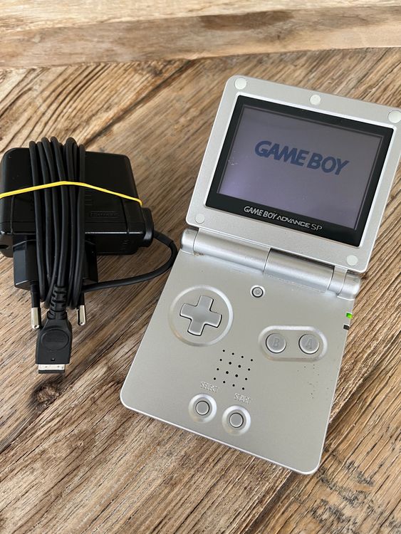 Gameboy Advance SP | Kaufen auf Ricardo
