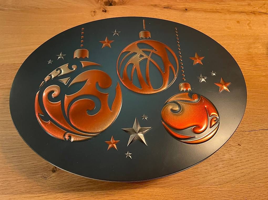Tutte le decorazioni: Dose Weihnachtskugeln Basler Läckerli / oval – Usato da Zürich venduto da luethicc 2