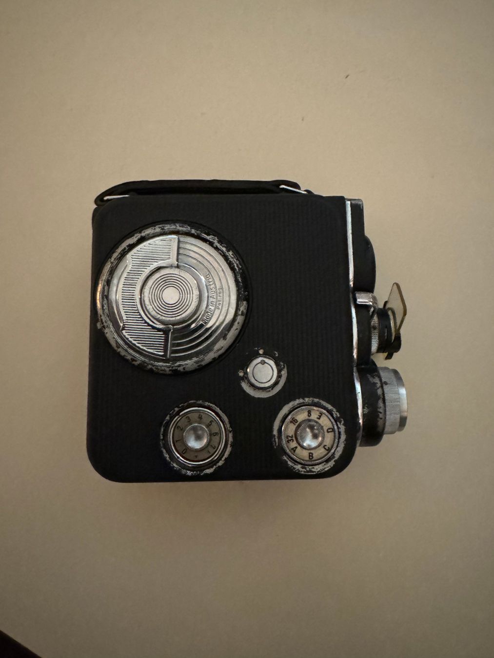 Eumig Kamera: Camera Eumig 8mm – Gebraucht aus Lausanne von Alan_Ford
