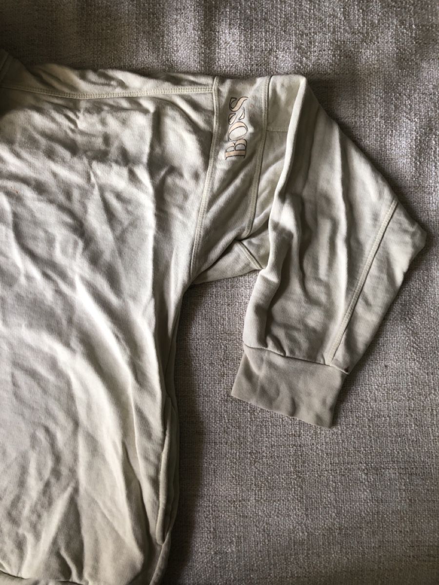 Hugo Boss Pullover & Sweatshirts: Vintage Rare Hugo Boss Sweater – Gebraucht aus Zürich von aurelia_nater 2