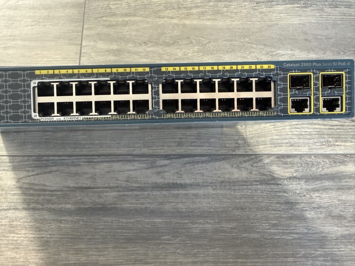 Cisco Hubs & Switches: Netzwerk Switch Cisco Catalyst 2960 Plus SI PoE-8 gebraucht  – Gebraucht aus Sirnach von theitguy8370 2
