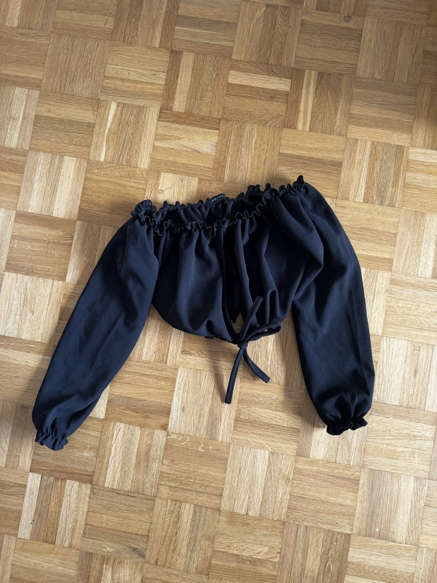 Camicette: off shoulder crop top black – Nuovo (secondo la descrizione) da Zürich venduto da forestF4iry