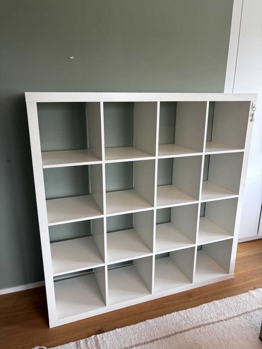 Regale: Étagère IKEA Kallax 16 compartiments blanc – Gebraucht aus Meyriez von Dauphin_4