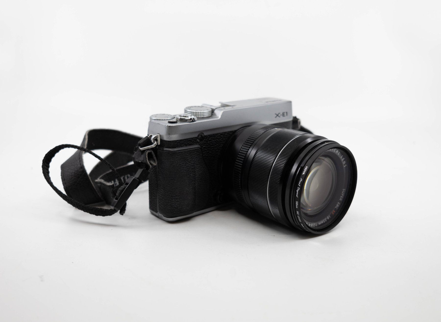 Fujifilm Appareil photo: Digitalkamera Fujifilm X-E1 – D'occasion à Zürich par ZuercherBrockenhaus