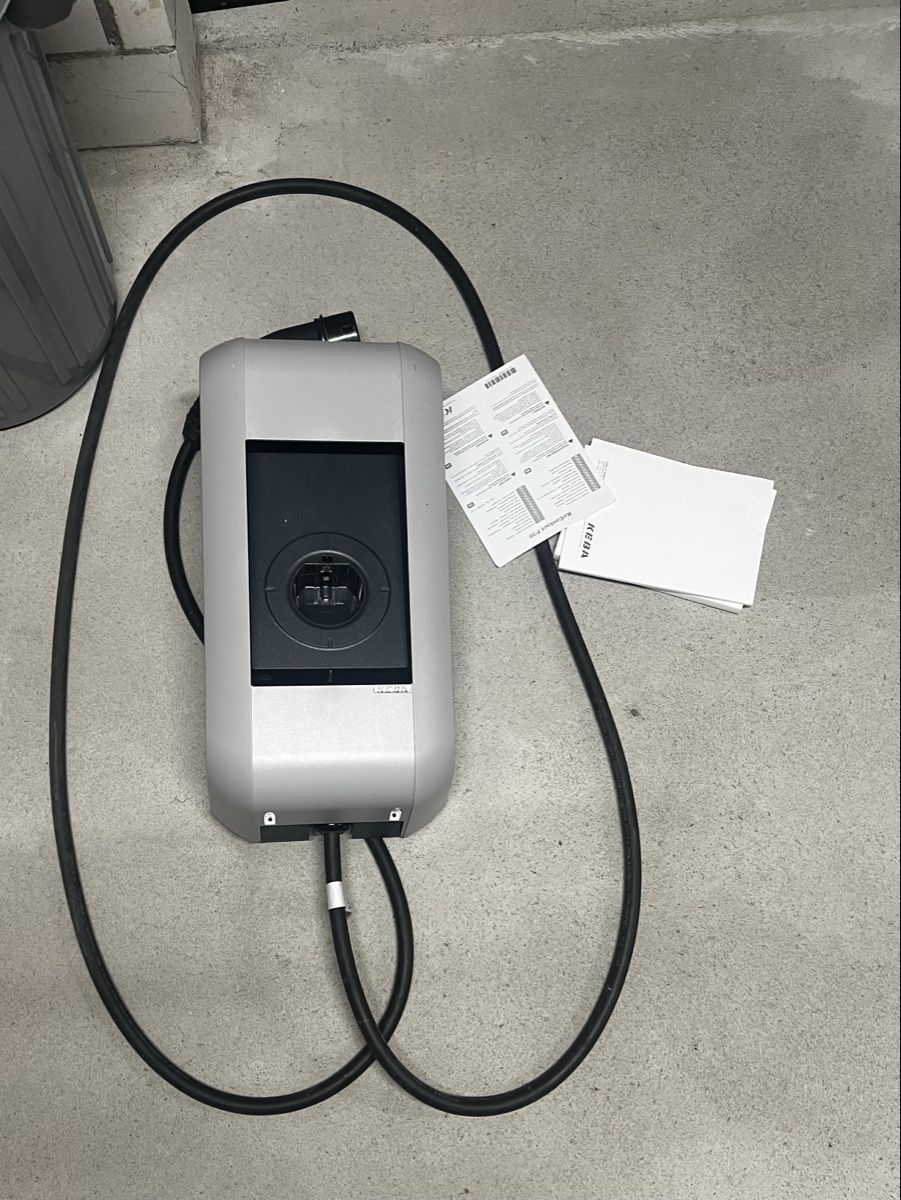 Caricabatterie: KEBA Wallbox Ladestation guter Zustand – Usato da Moosleerau venduto da ang_hbz2