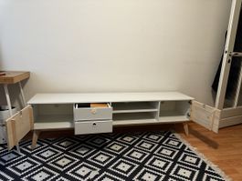 TV MÖBEL 