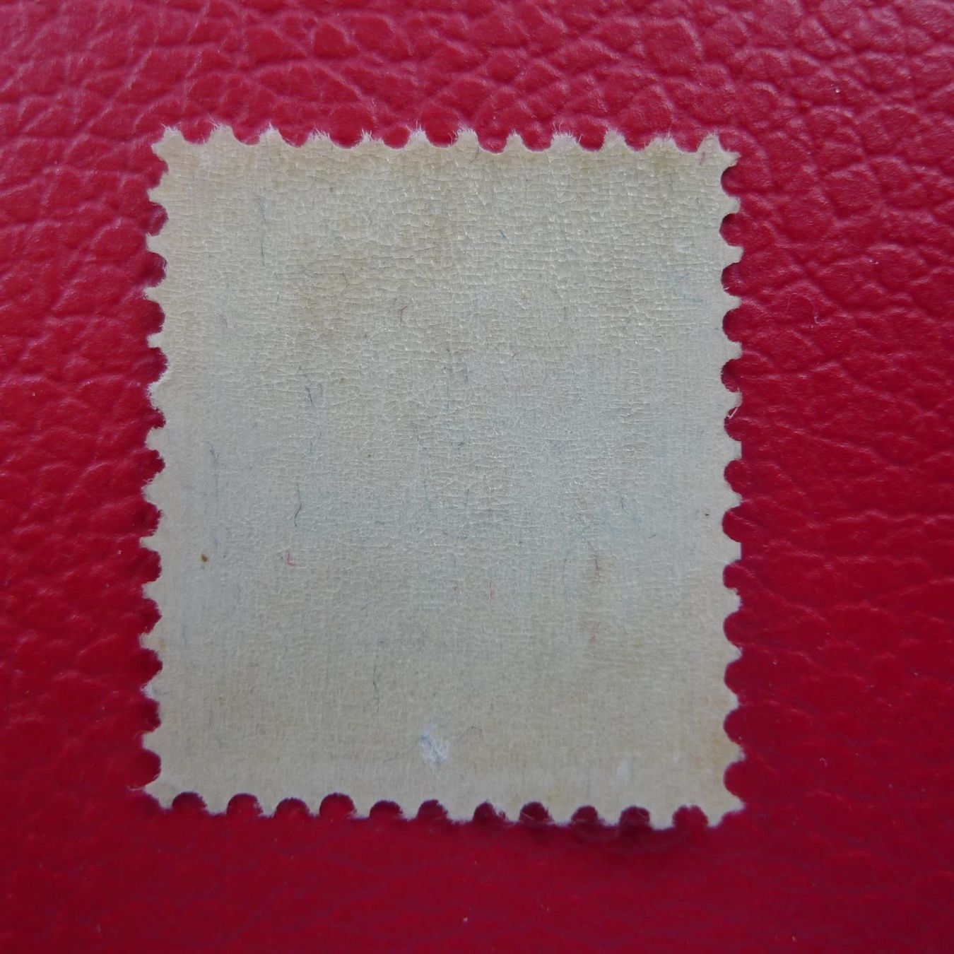 Tutti i francobolli: Industrielle Kriegswirtschaft Nr.1 ** postfrisch, Kat: 350.- – Usato da Sursee venduto da Luzernerraute 1