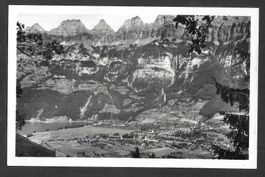 Walenstadt mit Churfirsten