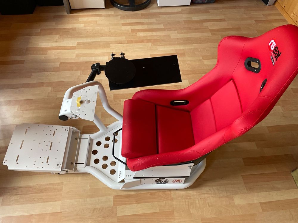 RSeat RS1 Sim Racing Rig (Gebraucht) in Längenbühl für CHF 485 – nur ...