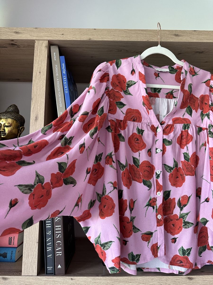 Camicette: Romantic blouse - pink and roses – Nuovo (secondo la descrizione) da La Croix (Lutry) venduto da secondhandZara 1