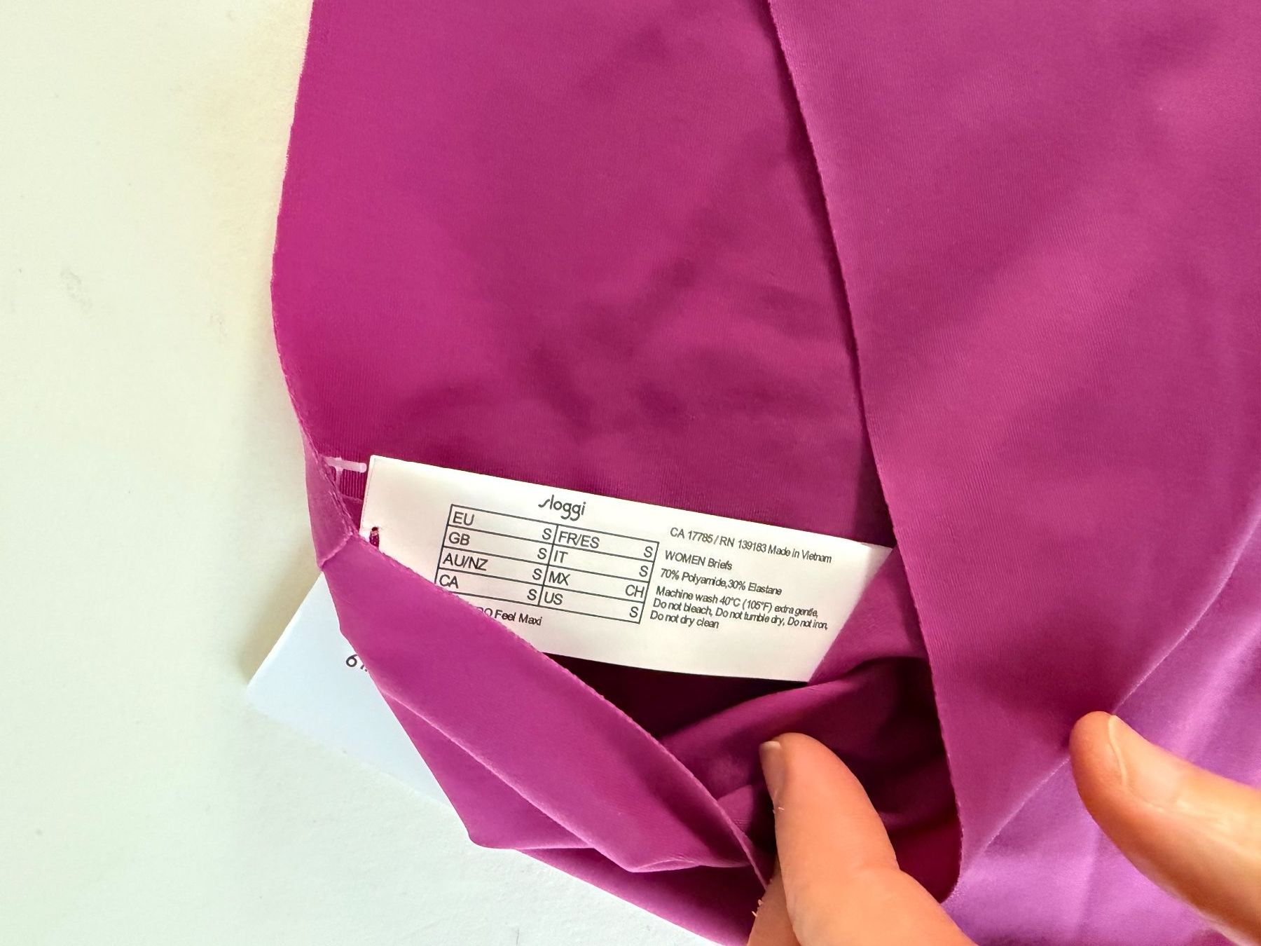 Sloggi Sonstige Unterwäsche: SLOGGI, Maxi ZERO FEEL, Grösse S, Farbe Violett – Neu und originalverpackt aus Rudolfstetten von gst_g7xl 3