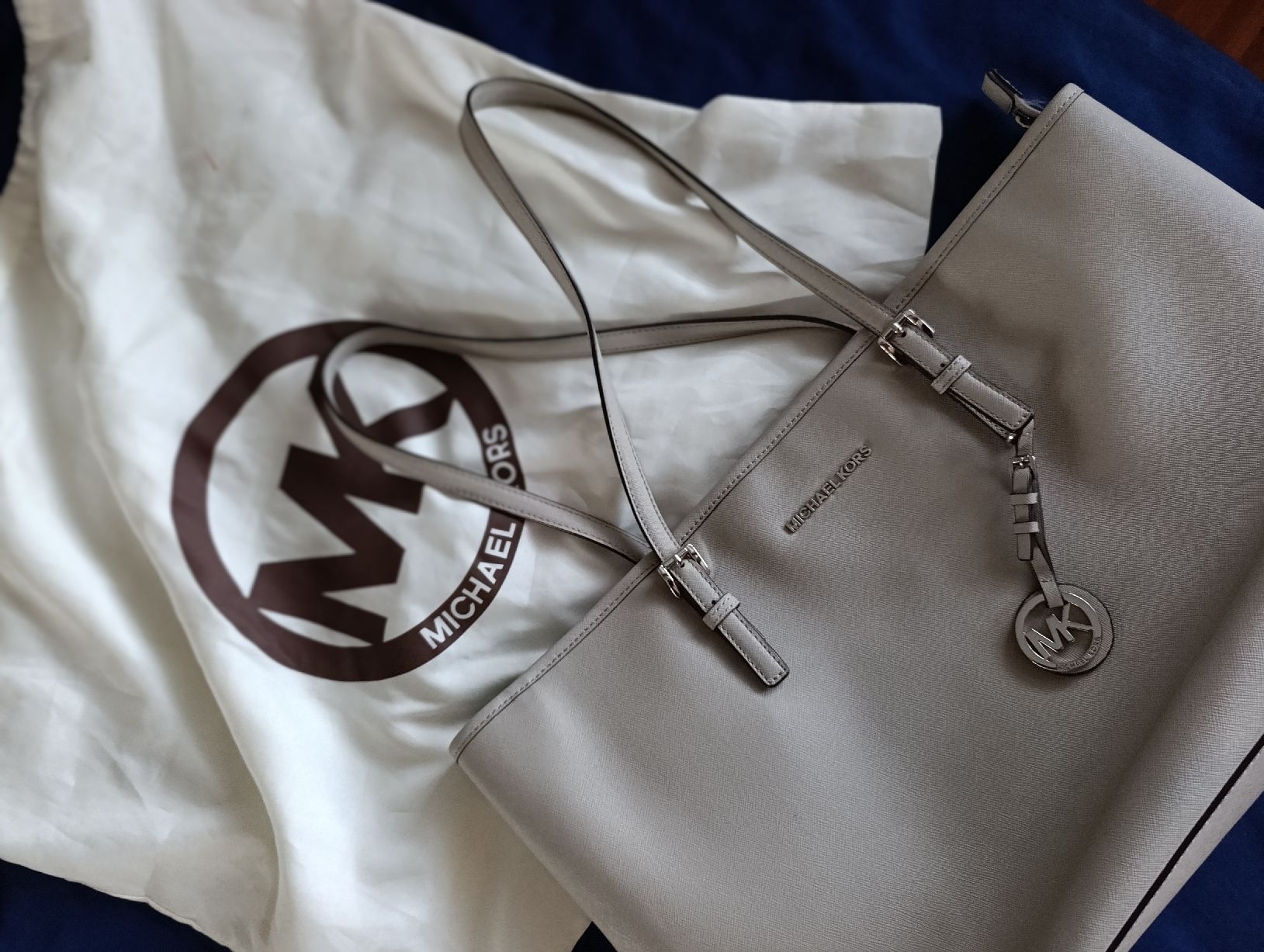 Michael Kors Borse da donna: Michael Kors Bag - Great Condition - Grey – Usato da Zermatt venduto da MrsMrRabbit 5