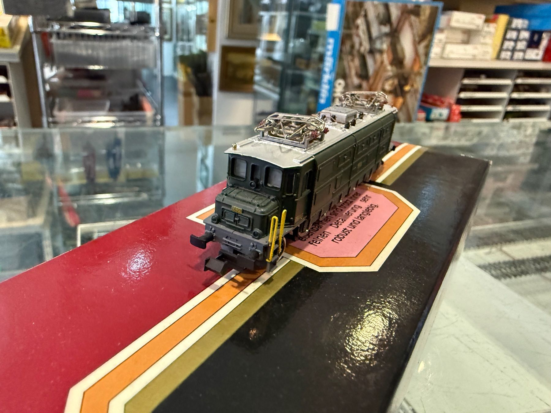 Hag Modellini di ferrovie: HAG Spur N SBB Ae 4/7 Analog – Usato da Chiasso venduto da Carrara-Modellismo 1